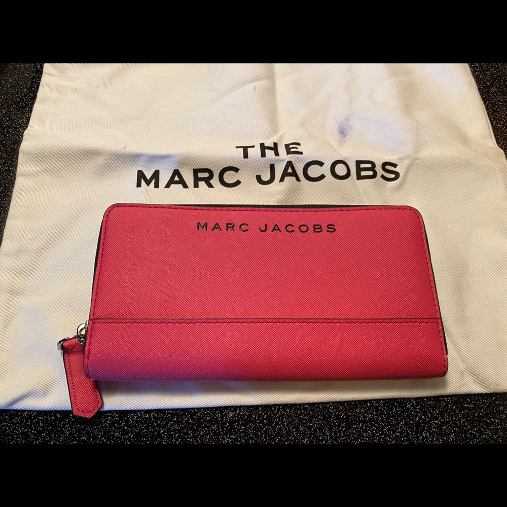 Marc Jacobs Saffiano Wallet in Pink NWT